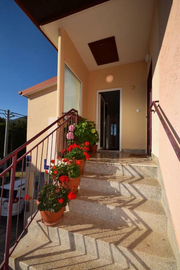 Apartment Smokrovic Starigrad Paklenica Eksteriør bilde